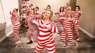 THE ULTIMATE CHRISTMAS PAJAMA DANCE  quotUnderneath the Treequot by Kelly Clarkson [upl. by Regni]