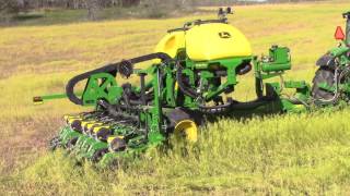 New 2016 John Deere DB20 Corn Planter [upl. by Ennovahc]