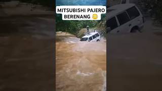 Mitsubishi Pajero Nekad Lewati Sungai 😳 mobiloffroad automobile [upl. by Bennet]