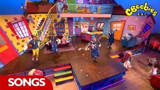 Justins House Wibble Wobble Song  CBeebies [upl. by Pond232]