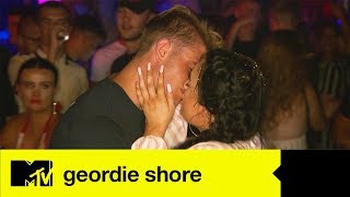 Faith Necks On With An Absolute Worldie After A Radge Pulling Technique  Geordie Shore 18 [upl. by Ihsir]