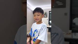 REBUTAN AYAM GORENG ⁉️PAPA ATAU ADEK YANG DI MARAH MAMA 😱shorts funny dubbing [upl. by Htennaj]