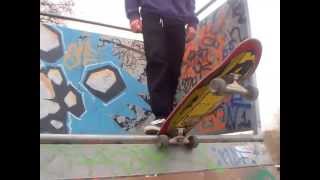 Cliché skateboards banana board [upl. by Parrisch]