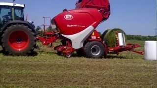 Lely Welger RPC 445 TORNADO  FENDT 820 Vario [upl. by Sherri]