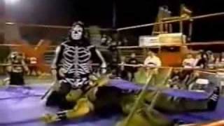 La Park aka La Parka The Best Luchador Ever [upl. by Blinnie]