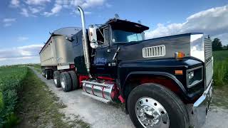 1986 Ford LTL 9000 [upl. by Broddie]