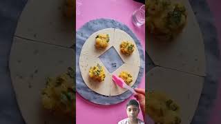 Samosa recipe please subscribe 😭😭😭shortssamosashortsfeed [upl. by Yditsahc]