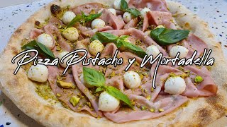 Pizza con Pistacho y Mortadela receta fácil [upl. by Weiss]