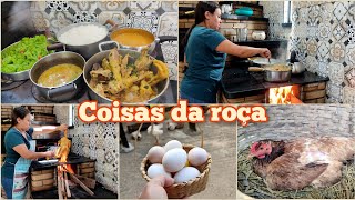 FRANGO CAIPIRA COM VIRADO DELÍCIAS NO FOGÃO A LENHAGALINHADA NO TERREIRO A FARTURA É CERTA [upl. by Eleirbag101]