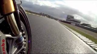 Suzuki GSXR600 vs Triumph Daytona 675R [upl. by Tnecnev]