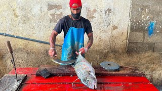 MASTERING THE ART OF FISH CUTTING  GIANT TREVALLY FISH BREAKING DOWN SKILLS BY MR DULAJ [upl. by Avilla]