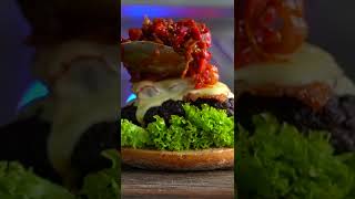 😱 SO baust du DEN RACLETTEBURGER 🍔  RezeptIdee für Silvester 🎉 shorts burger silvester [upl. by Selemas692]