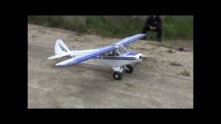 SAITO FG40 Hangar 9 14 Scale PA18 Super Cub Flap down landing [upl. by Martynne]