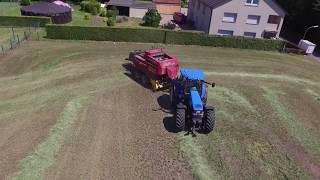 Siloballen Pressen mit New Holland TM 150 175  2018 [upl. by Otnicaj]