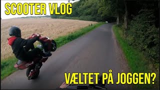 Scooter vlog vælter på Joggen [upl. by Ruhnke]