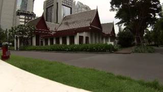 5 STAR BANGKOK  Sukhothai Hotel Gardens in Central Bangkok [upl. by Townie]