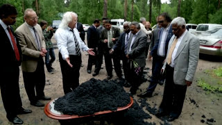 Graphene Demonstration of Graphene to Indian Scientific delegation led by DrVijay Bhatkar [upl. by Zoila415]