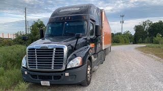 Schneider 2018 Freightliner Cascadia Truck Tour [upl. by Balliol]