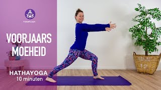 Yoga bij voorjaarsmoeheid [upl. by Hewe39]