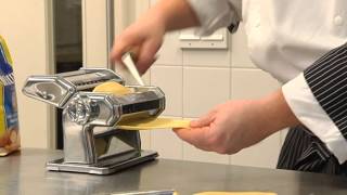 Verse pasta maken  Tagliatelle maken [upl. by Ines]