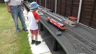 Simons Trains visits Peter Spoerers White Horse Railway  gauge 1 live steam in the garden [upl. by Kciwdahc]