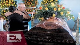 Así fue despedido Manuel Mora hijo de Hipólito Mora  Vianey Esquinca [upl. by Auqenes191]