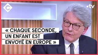 Comment lEurope accueille les réfugiés ukrainiens avec Thierry Breton  C à vous  17032022 [upl. by Sacttler]