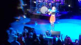 Taylor Dayne at Fallsview Casino in Niagara Falls Canada Tell it to my heart [upl. by Pollock]