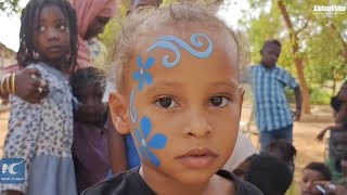 Sudanese volunteers provide psychological support for displaced children [upl. by Kwasi]