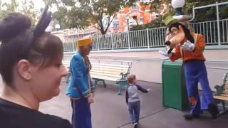 Goofy does Eye to eye from powerline at Disneyland [upl. by Eyaf227]