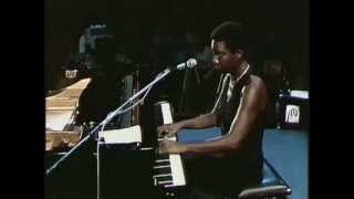 Nina Simone  I Wish I Knew How It Would Feel To Be Free Montreux 1976 [upl. by Mchail810]