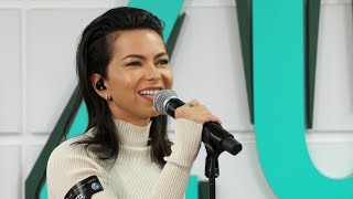 INNA  De dragul tău Premieră Live la Radio ZU [upl. by Eizzik887]