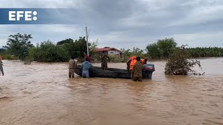 Al menos 37 muertos y miles de afectados debido a las graves inundaciones en Birmania [upl. by Llesram464]