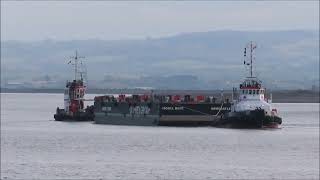 Huge Hinkley barge glides past Burnham BurnhamOnSeacom [upl. by Ynafets]