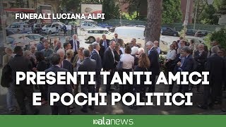 Ai funerali di Luciana Alpi pochi politici nessun rappresentante delle Istituzioni [upl. by Eiboh]