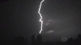 Pararaios em ação ⚡ [upl. by Ahsatam311]