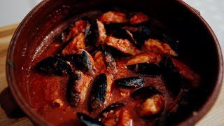 Cozze ripiene al sugo – La ricetta tradizionale pugliese [upl. by Atirihs132]