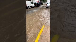 Así bajaba el agua hoy por las calles de Ibiza dana agua ibiza inundación [upl. by Enelra]