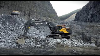 The Volvo EC550E crawler excavator true 50ton machine [upl. by Munson]