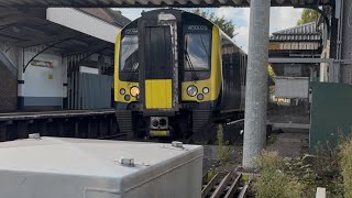 South Western Railway class 450029 amp 450042 passing Mortlake 181024 [upl. by Tteragram]