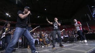 Parokya ni Edgar performs Bagsakan with two lucky fans [upl. by Eeresed]