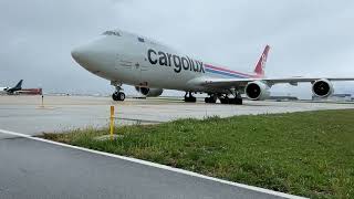 Super Close Cargolux 747 at ORD [upl. by Waterer211]