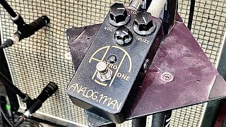 Analogman Astro Tone Fuzz Guitar Pedal Demo Sam Ash Style [upl. by Ocsinarf83]