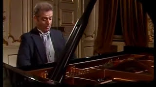 Mozart Piano Sonata no 5 in G major kv 283  Daniel Barenboim [upl. by Nolana]