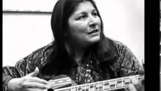 Mercedes Sosa Soy pan soy paz soy más [upl. by Pinchas871]