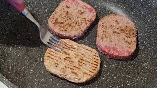 comment faire cuire des steaks congelés [upl. by Odine439]