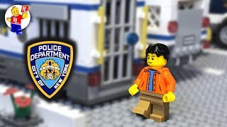 Lego Police Station Functions 🔴 Lego City Police [upl. by Zarah]