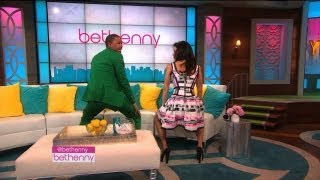 Nick Cannon Teaches Bethenny How to Twerk [upl. by Tallu]