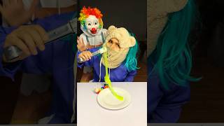 Clown makes Bear a Snack🤫👻🤣 Clownandbears Prank 🙈​⁠ shorts funny comedy ytshorts tiktok [upl. by Yderf678]