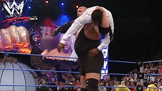 Big Show does an F5 SmackDown Dec 16 2004 [upl. by Edlyn243]